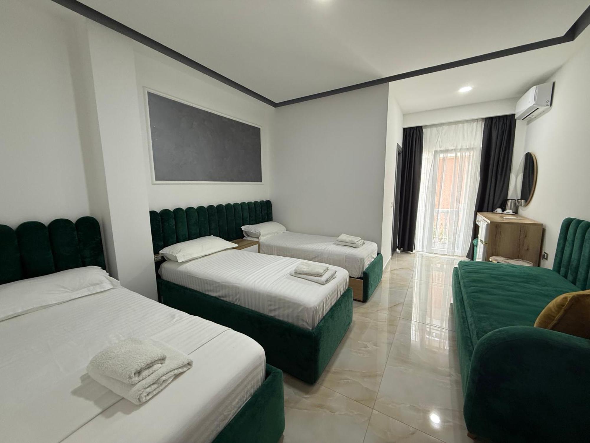Shëngjin Hotel Leodori 1 מראה חיצוני תמונה